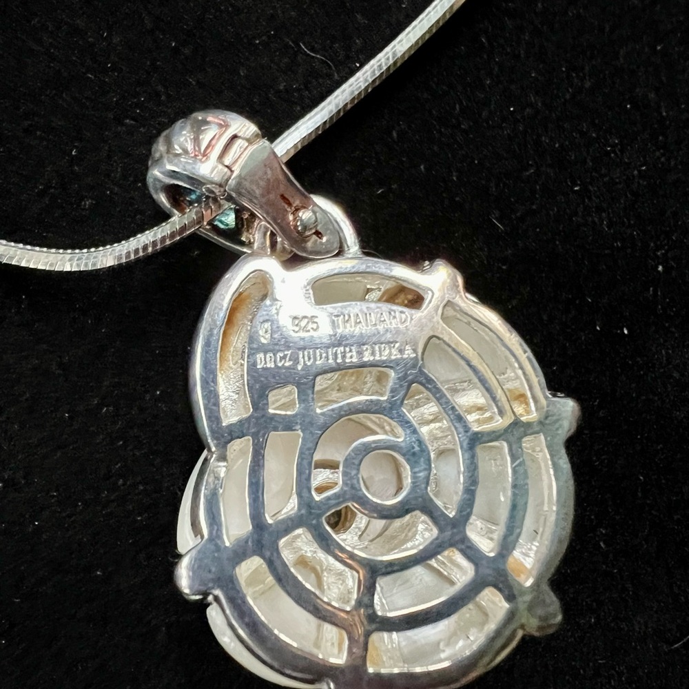 Judith Ripka necklace SS MOP Conch shell/CZ pendant/Milor 925 chain 16” - Picture 2 of 13